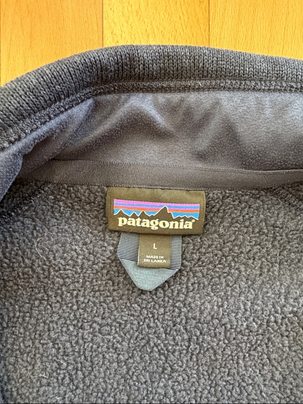Patagonia Navy Blue Full-Zip Fleece Jacket - Picture 2 of 3